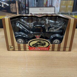 Golden Wheel Canadian Tire '40's Ford Motor Truck 1:24 Diecast